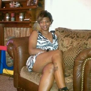 Meet your Posher, Leeann